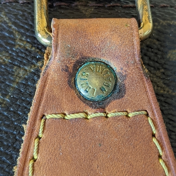 Louis Vuitton Speedy 30 Canvas Monogram Hand Bag - Picture 9 of 11